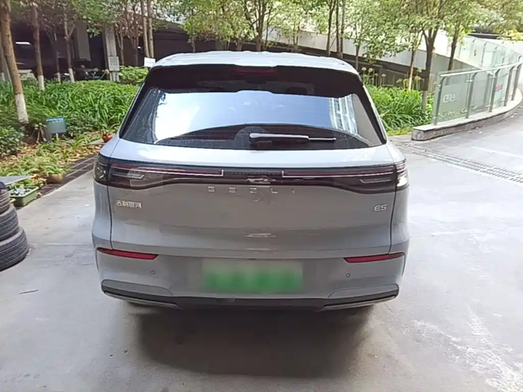 Geely Galaxy Galaxy E5 2026 2026 530km Voyager Edition