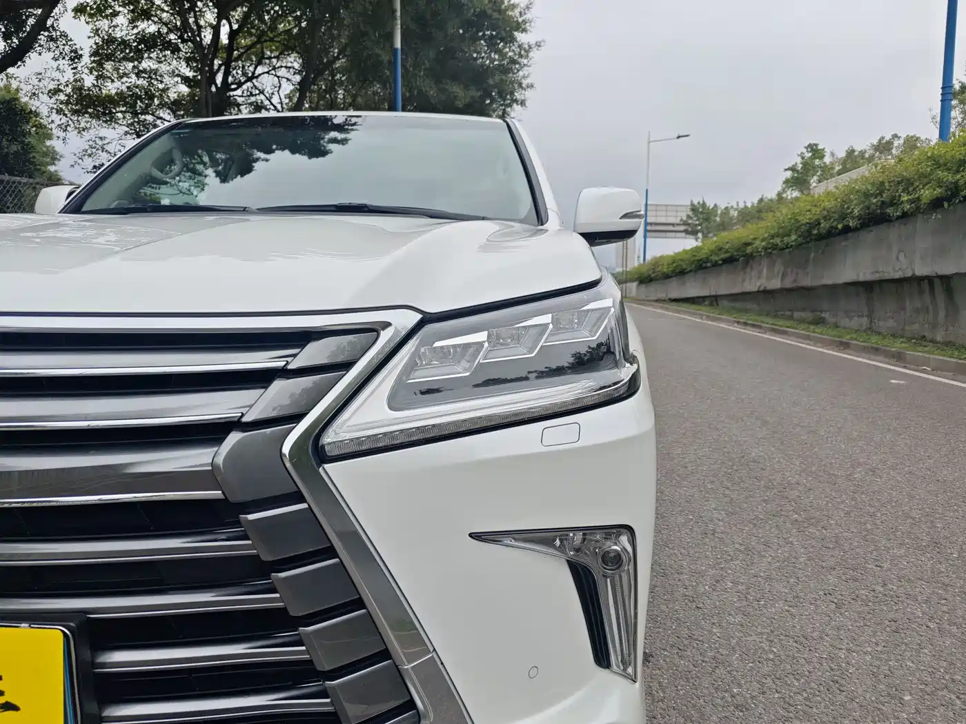 Lexus LX 2016 570 Dynamic Luxury Edition фото 26