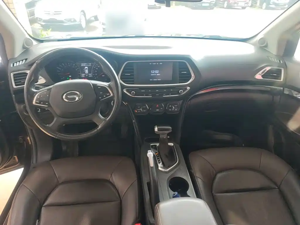 GAC Trumpchi GS4 2015 2015 200T G-DCT Luxury Edition