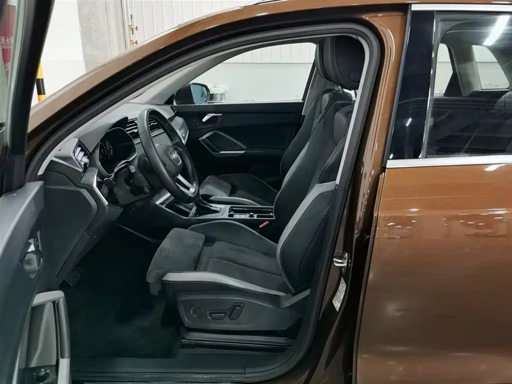 Audi Q3 2019 35 TFSI Progressive Sport фото 10
