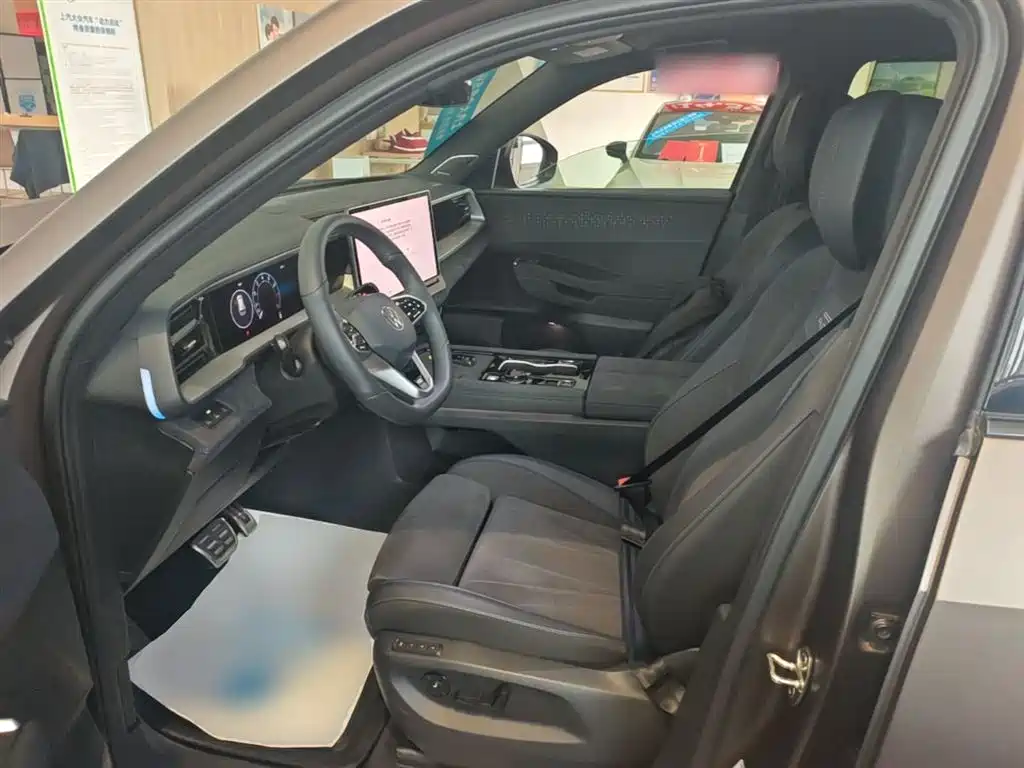 Volkswagen Teramont 2025 Teramont Pro 450TSI 4WD Summit Edition фото 15