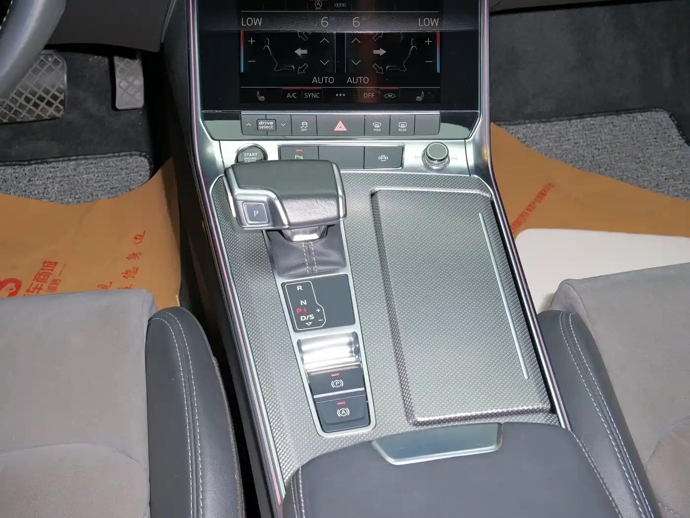 Audi A6L 2021 45 TFSI Exclusive Sport фото 11
