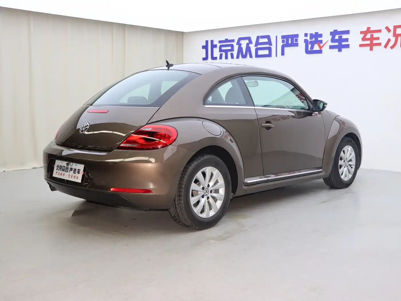 Volkswagen Beetle 2015 180TSI фото 23