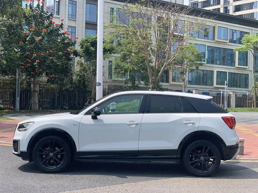 Audi Q2L 2018 35 TFSI Fashion Dynamic China V фото 4