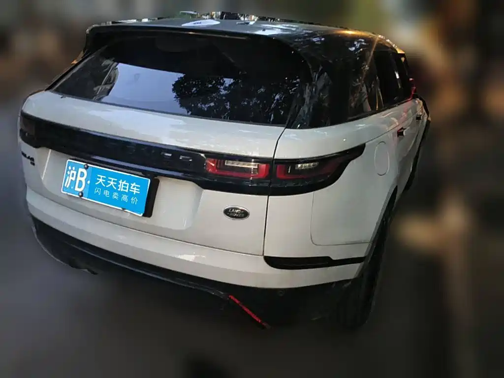 Фото 2 - Land Rover Range Rover Velar