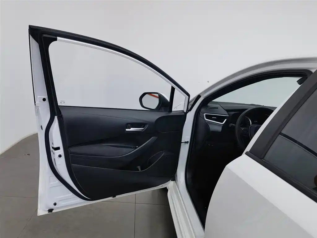 Toyota Levin 2022 185T CVT Luxury Edition фото 8