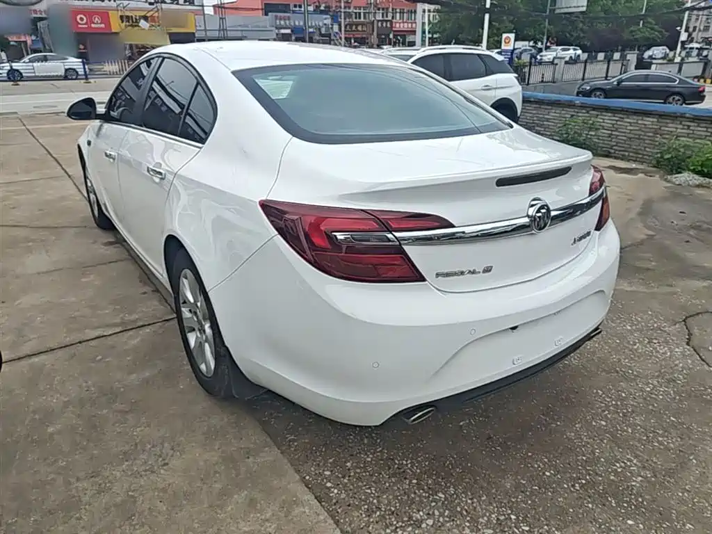 Buick Regal 2015 1.6T Leading Tech Edition фото 5