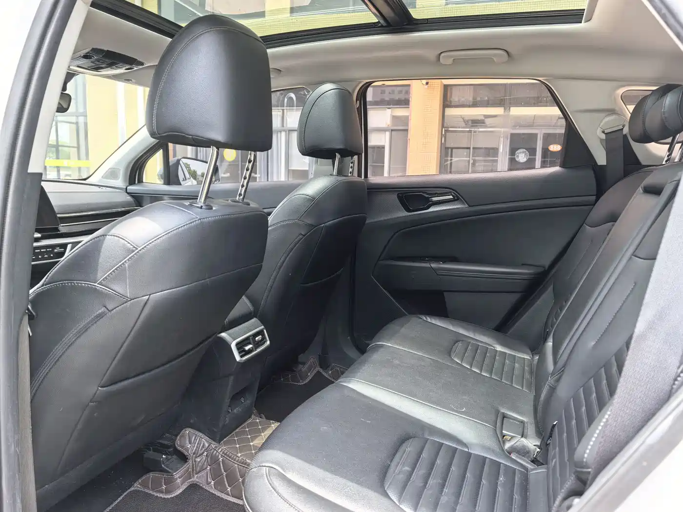 Kia Sportage 2023 2.0T 2WD Premium Edition фото 11