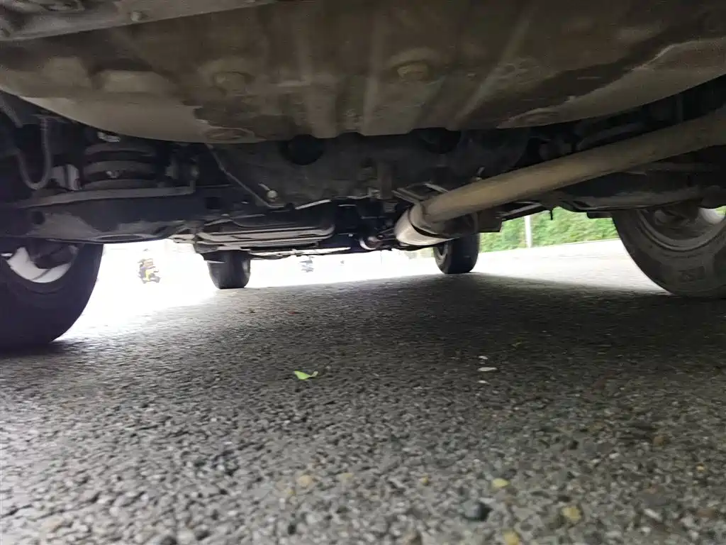 Toyota RAV4 Rongfang 2015 2.0L CVT 2WD Trend Edition фото 25