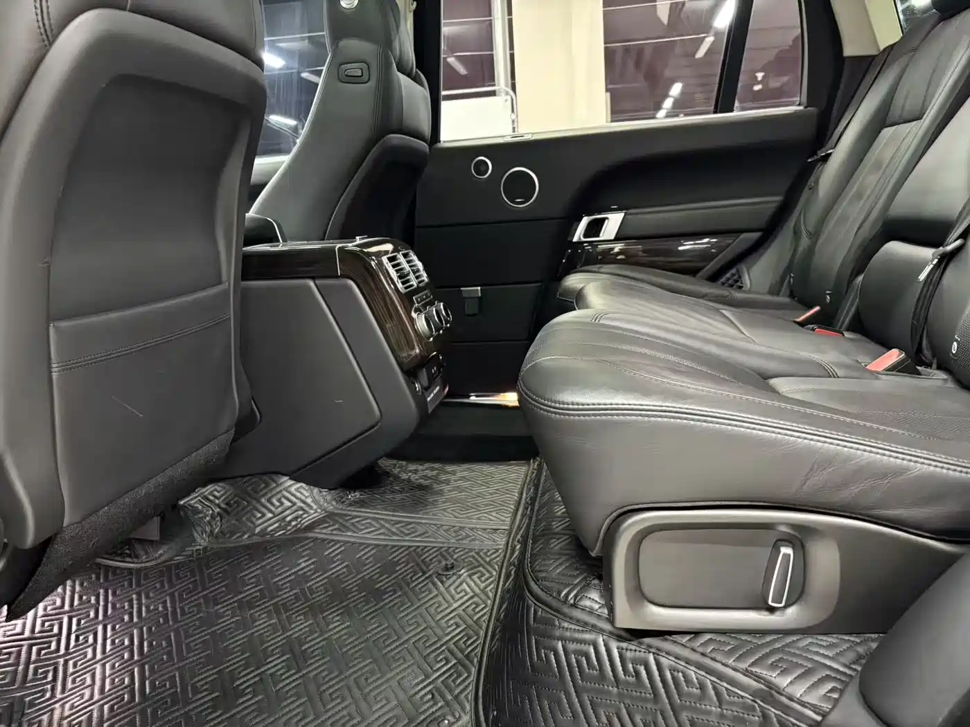 Land Rover Range Rover 2017 3.0 SC V6 Vogue SE Autobiography LWB фото 18