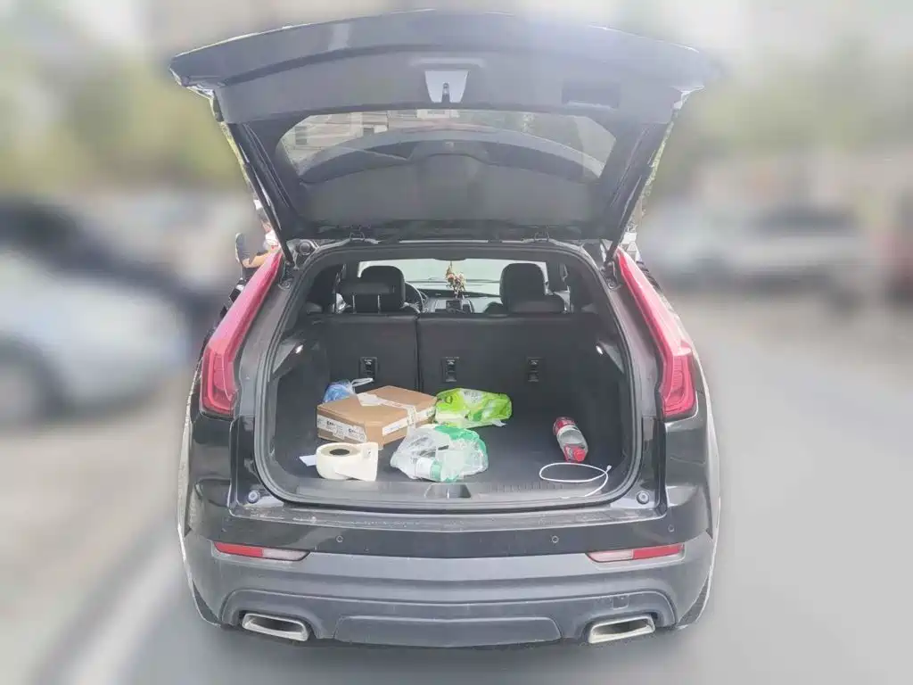 Фото 5 - Cadillac XT4