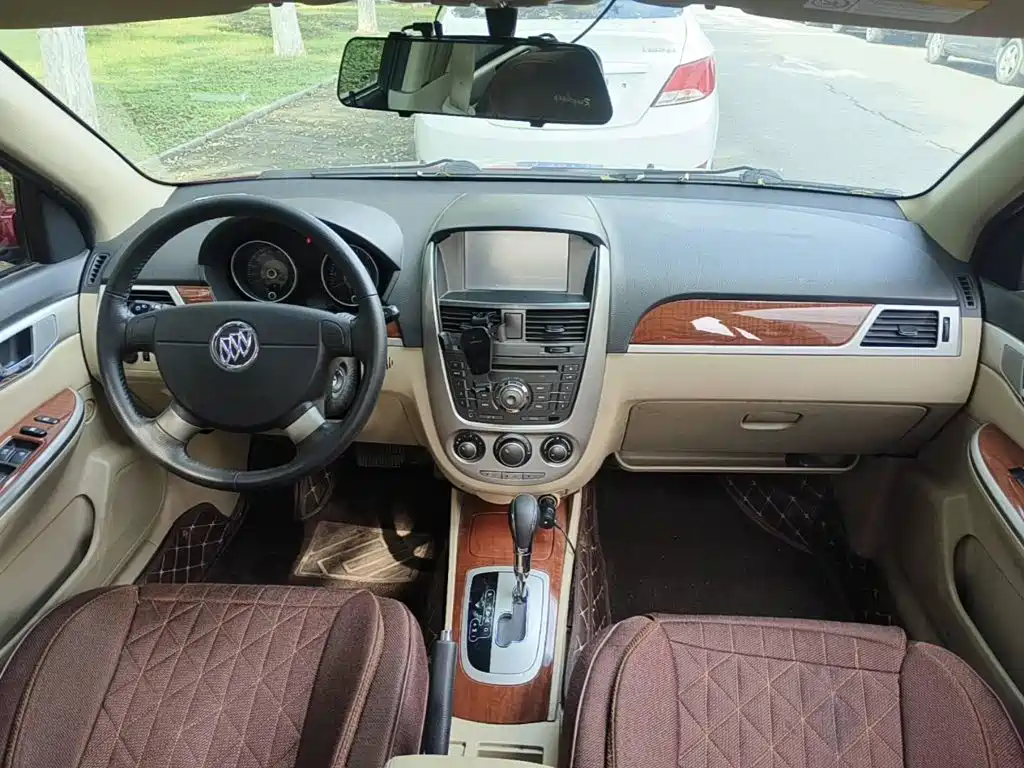 Фото 12 - Buick Excelle