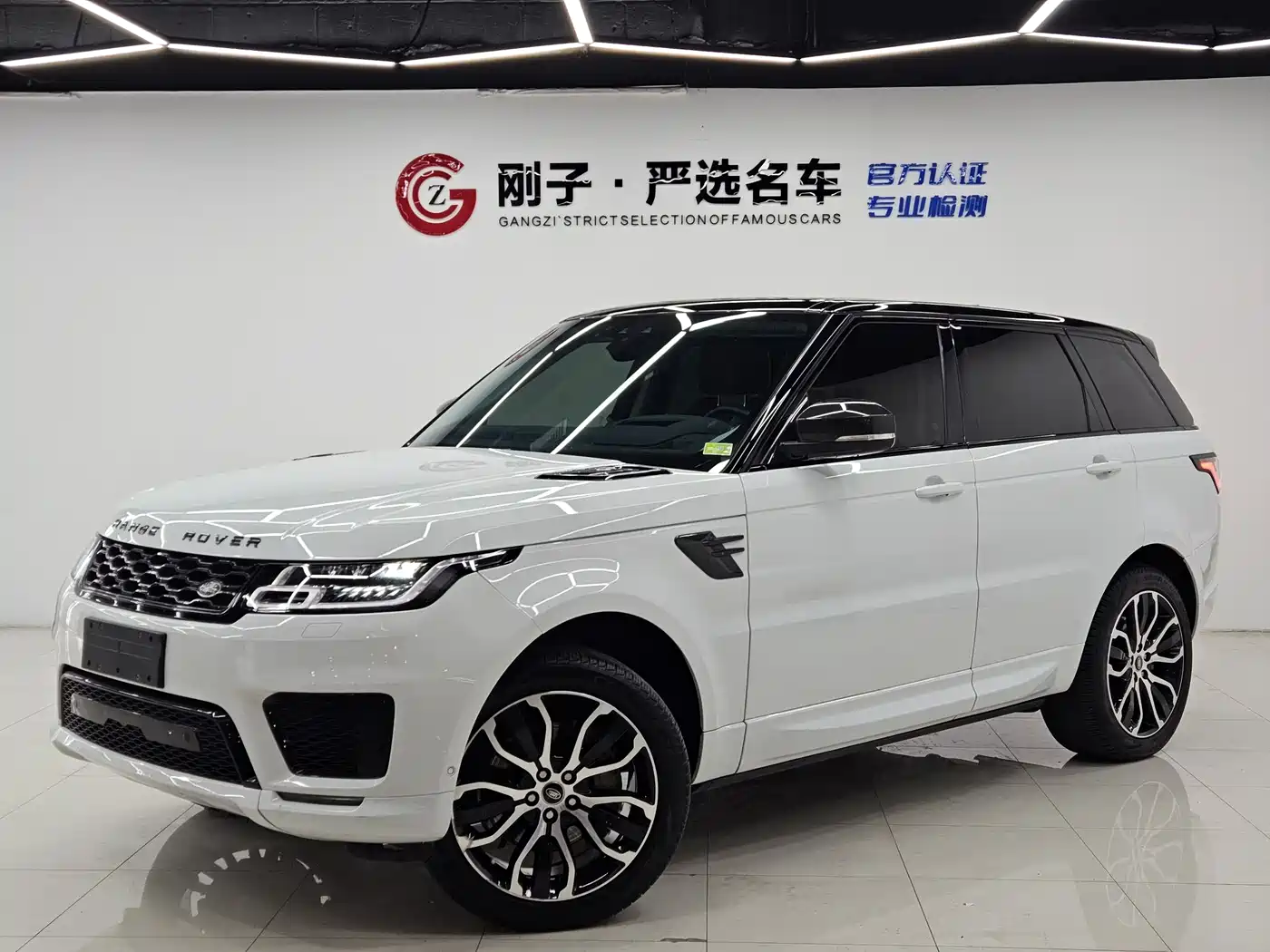 Land Rover Range Rover Sport 2022 3.0 L6 Gloss Black Edition