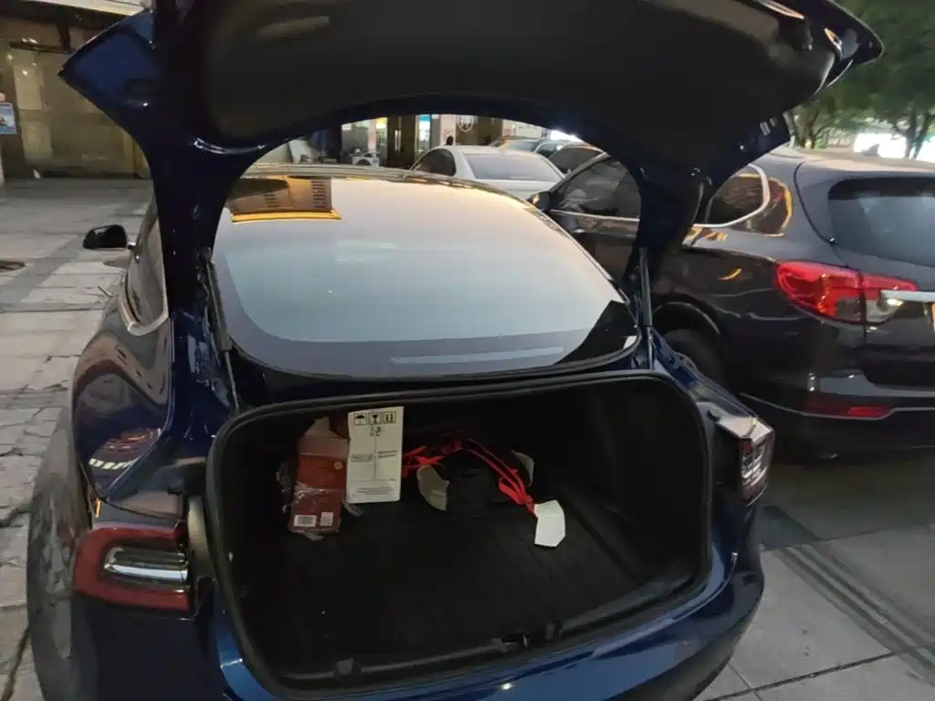 Tesla Model 3 2020 2020 Facelift Long Range Rear-Wheel Drive