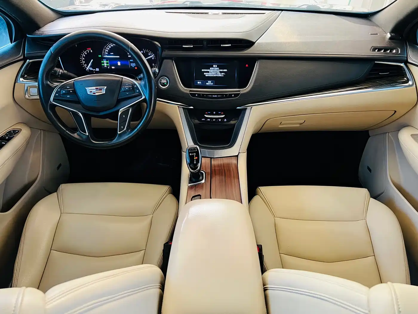 Cadillac XT5 2016 25T Technology Model фото 19