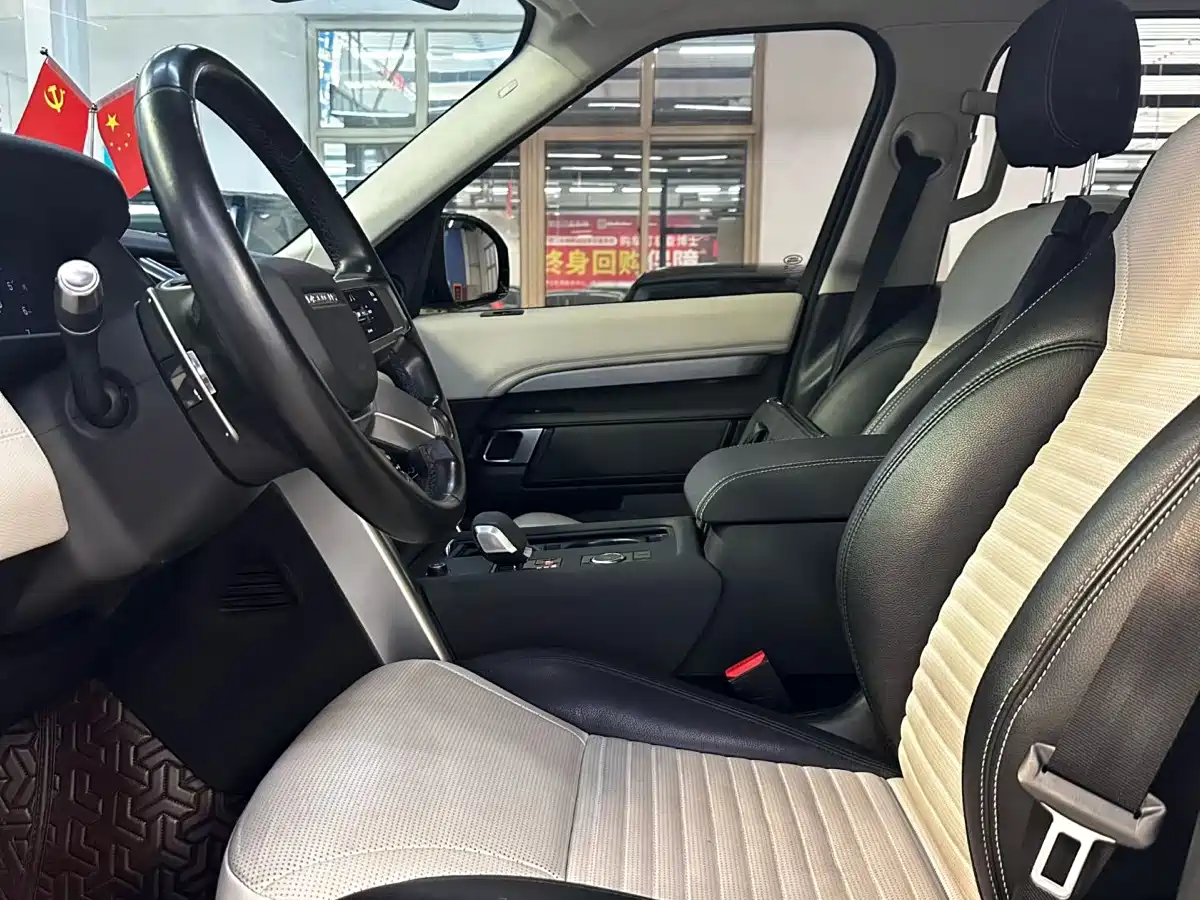 Land Rover Discovery 2021 360PS R-Dynamic S фото 7
