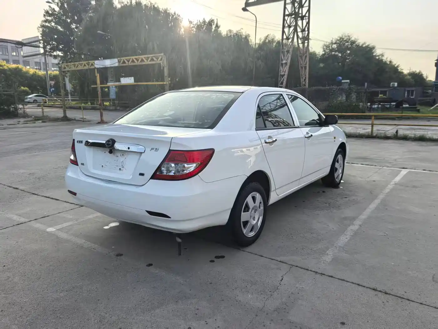BYD F3 2017 2013 Energy-saving Edition 1.5L Manual Comfort
