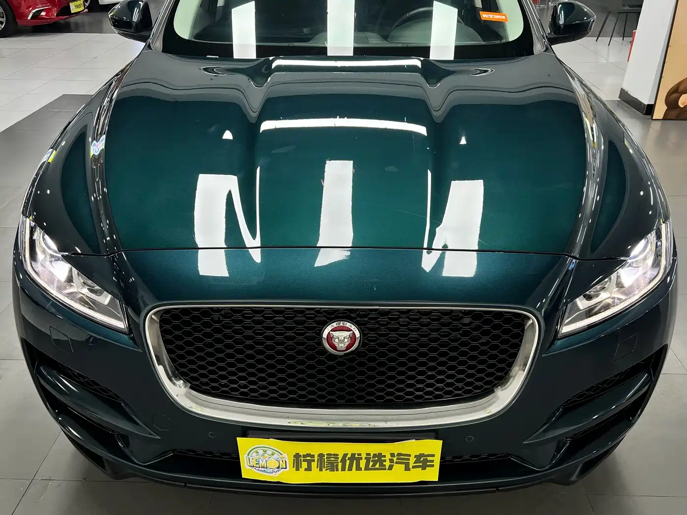 Jaguar F-PACE 2018 2018 2.0T 4WD Urban Premium Edition
