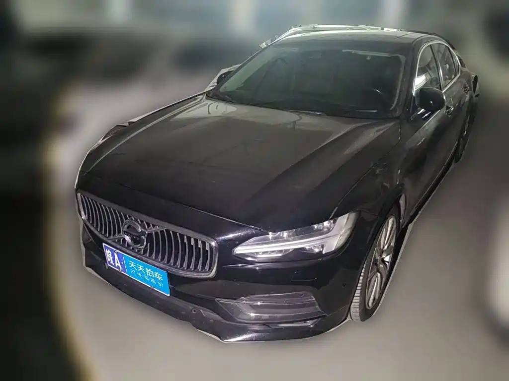 صورة 1 - Volvo S90