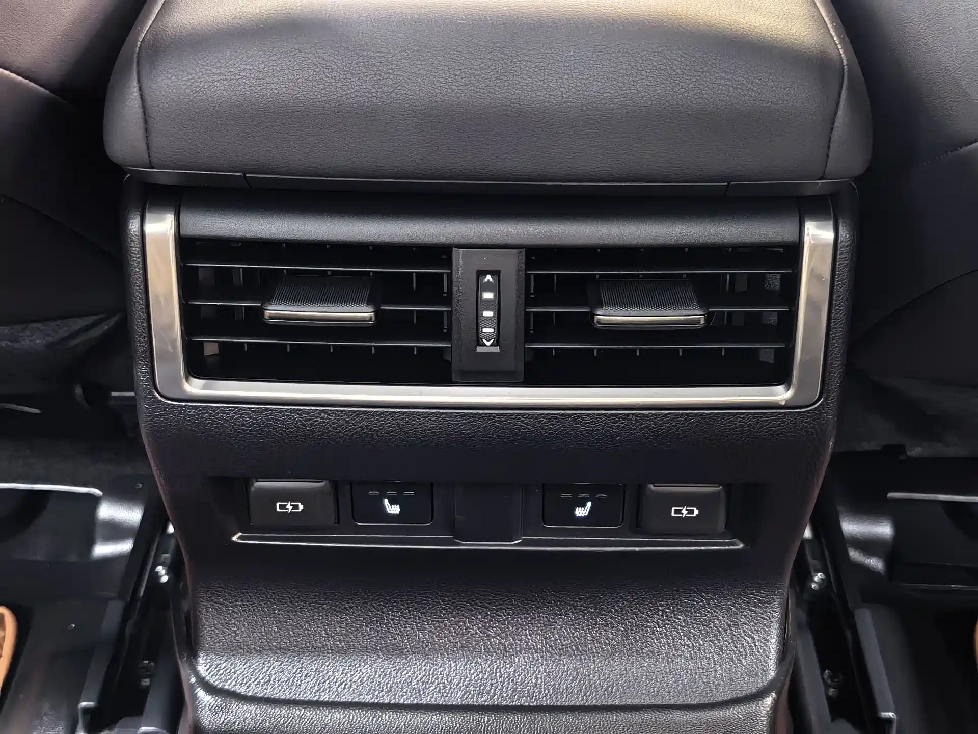 Фото 12 - Lexus GX