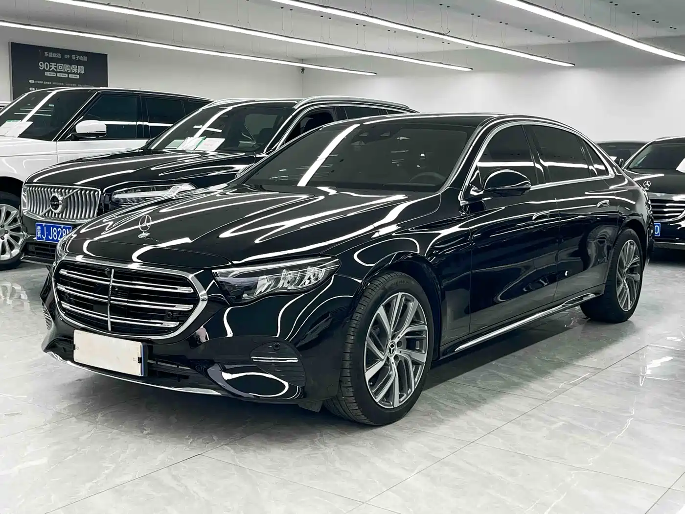Mercedes-Benz E-Class 2024 E 300 L Fashion