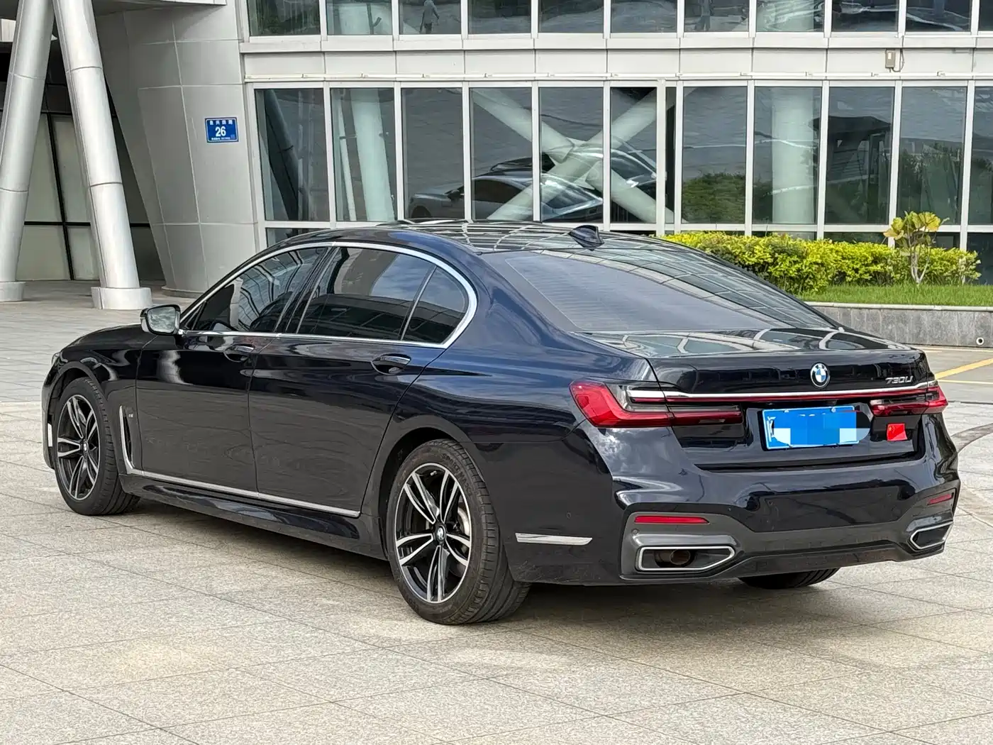 BMW 7 Series 2021 Model 730Li M Sport Package фото 6