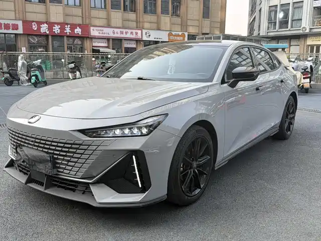 Changan UNI-V 2022