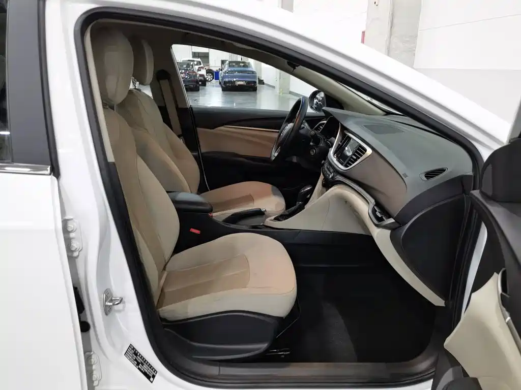 Фото 23 - Buick Excelle