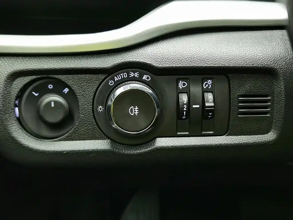 Buick Excelle 2022 2021 Facelift Exemplar 1.5L Auto Elite