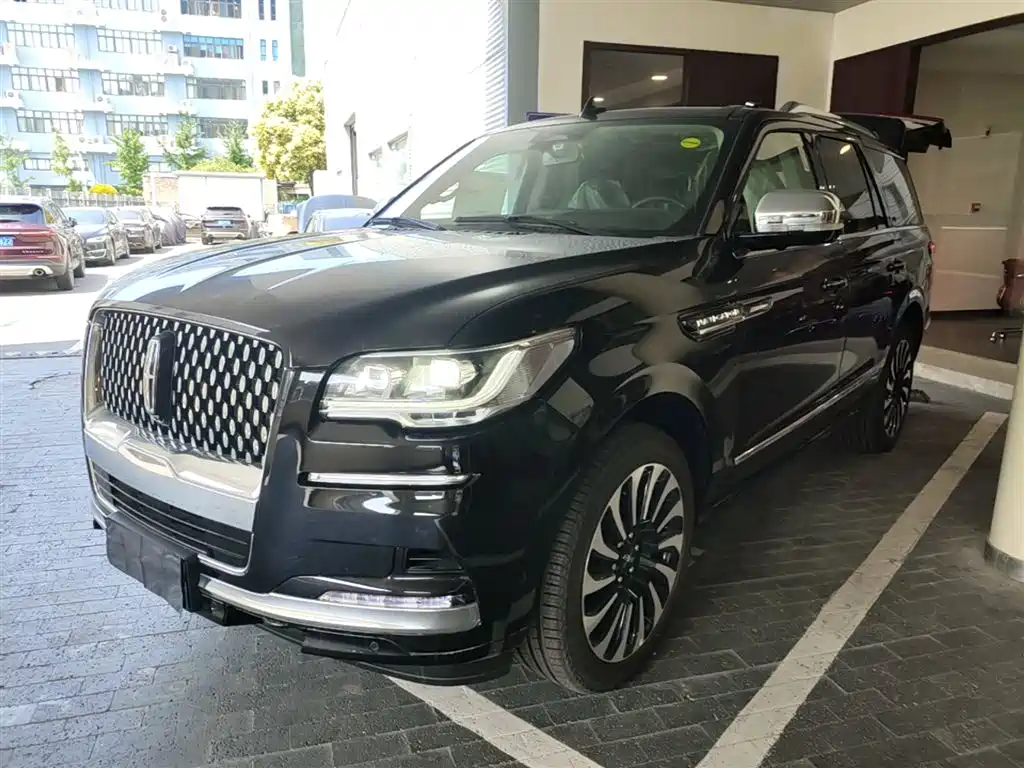 Lincoln Navigator 2024 3.5T Presidential Edition