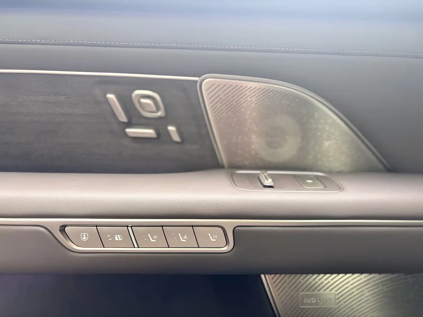NIO ES8 2025 2025 Base Model