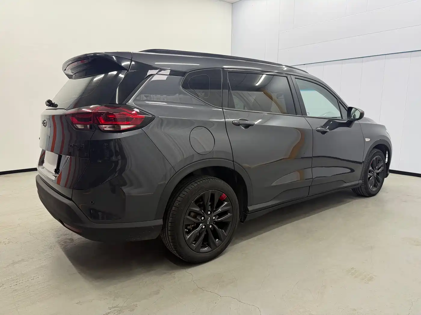 Chevrolet Volando 2023 2020 Mild Hybrid Redline 530T Automatic Premium Edition (5+2 seater)