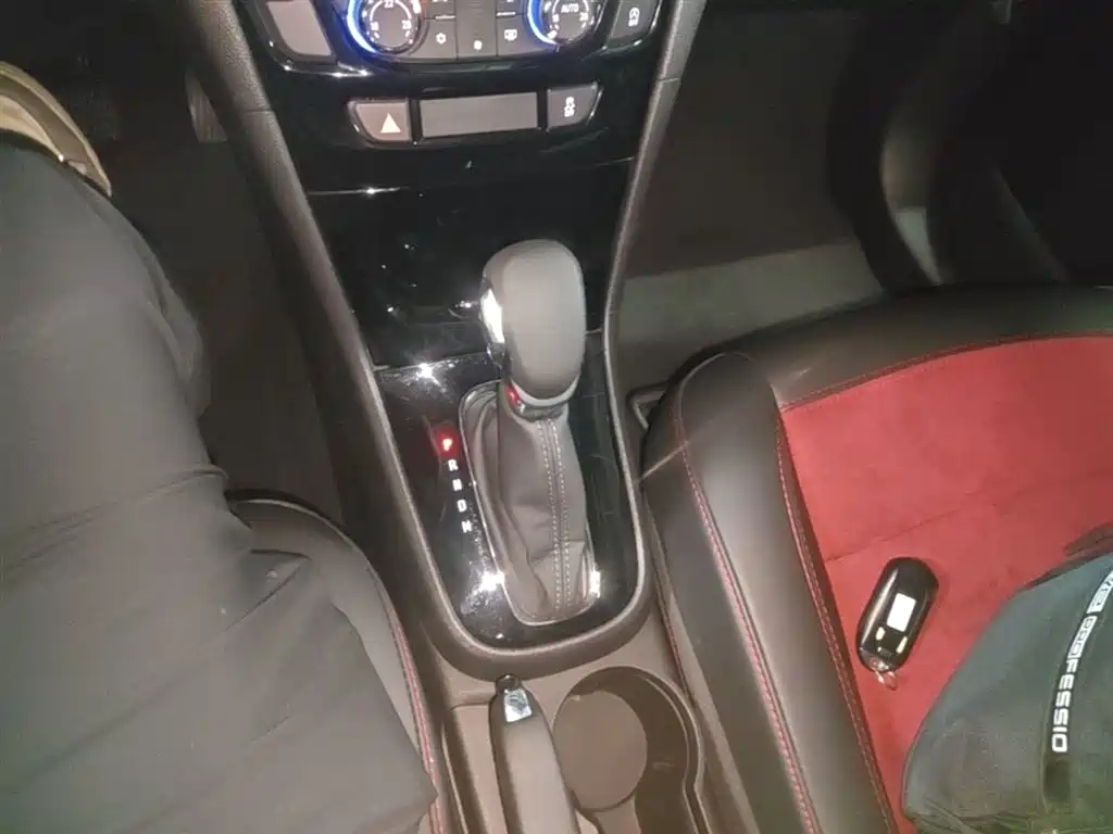 Buick Encore 2018 18T Automatic 2WD Urban Elite фото 14