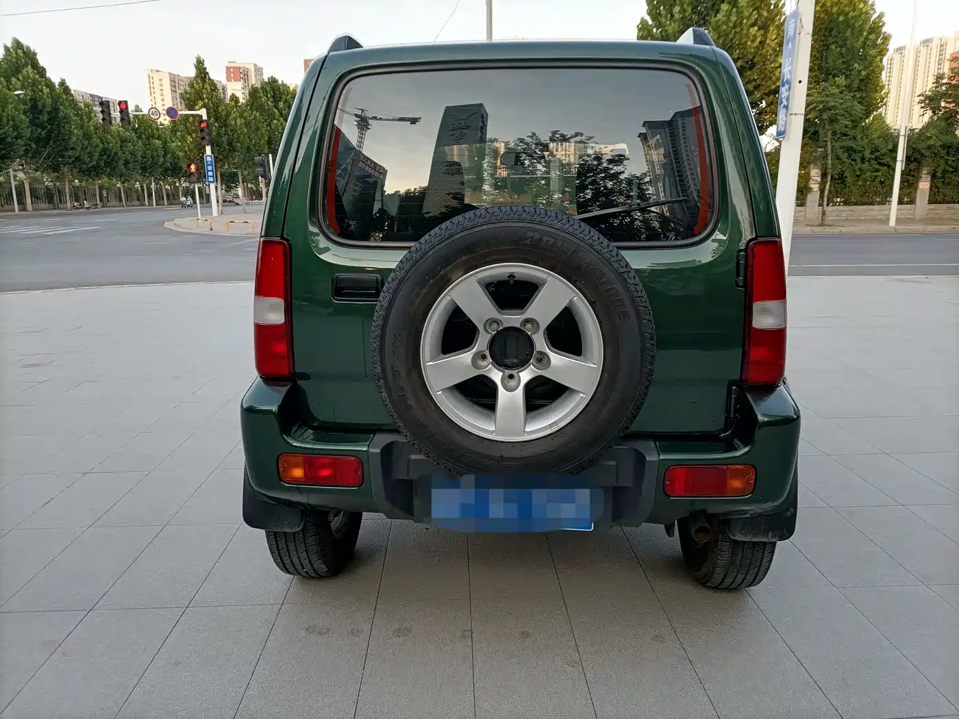 Photo 6 - Suzuki Jimny (Import)