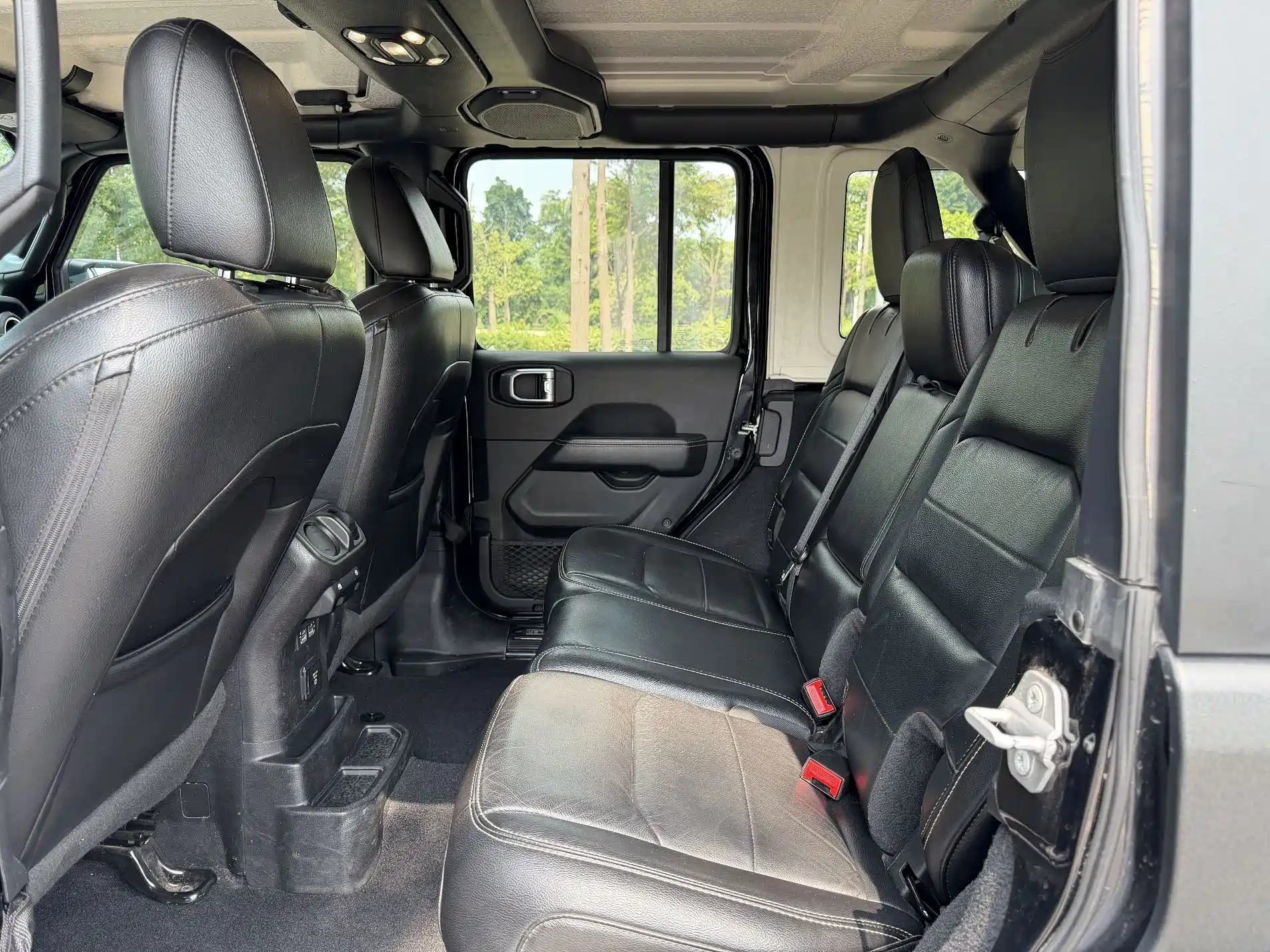 Фото 6 - Jeep Wrangler
