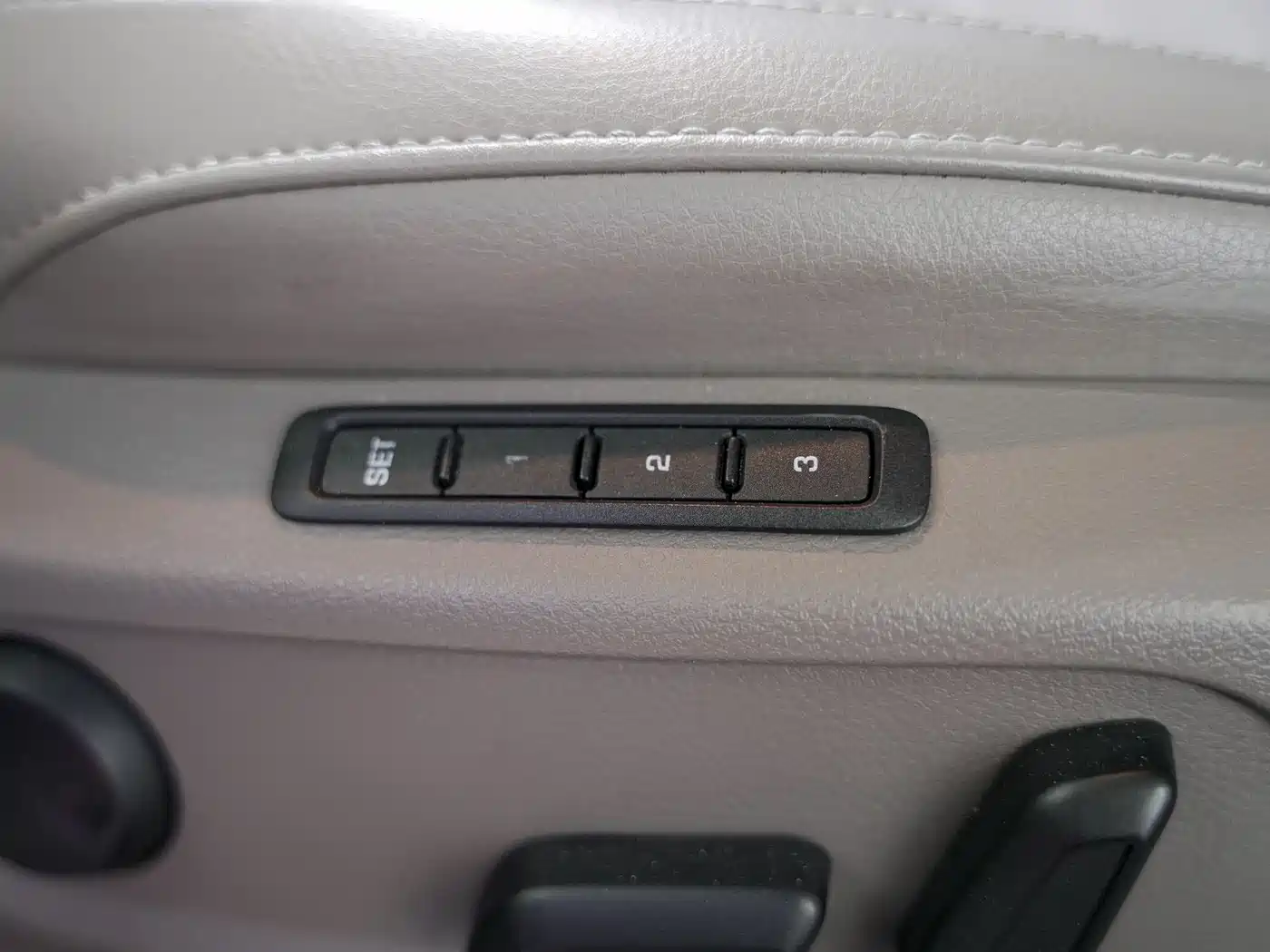 Volkswagen Magotan 2013 2.0TSI Premium фото 12