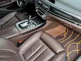Photo 34 - BMW 7 Series