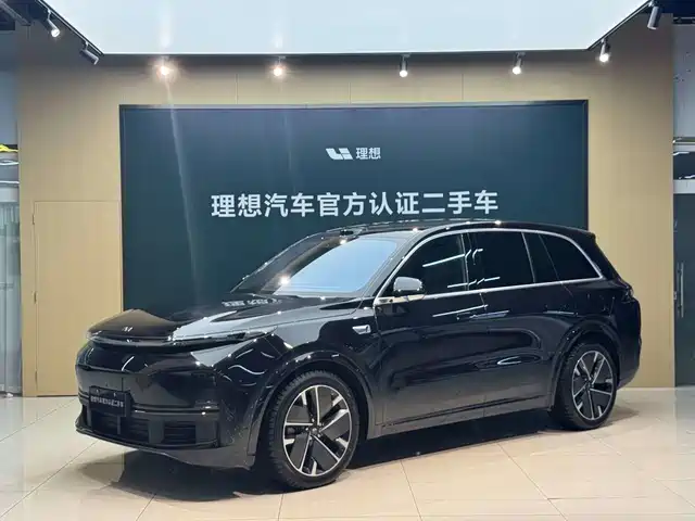 Li Auto Li L8 2025