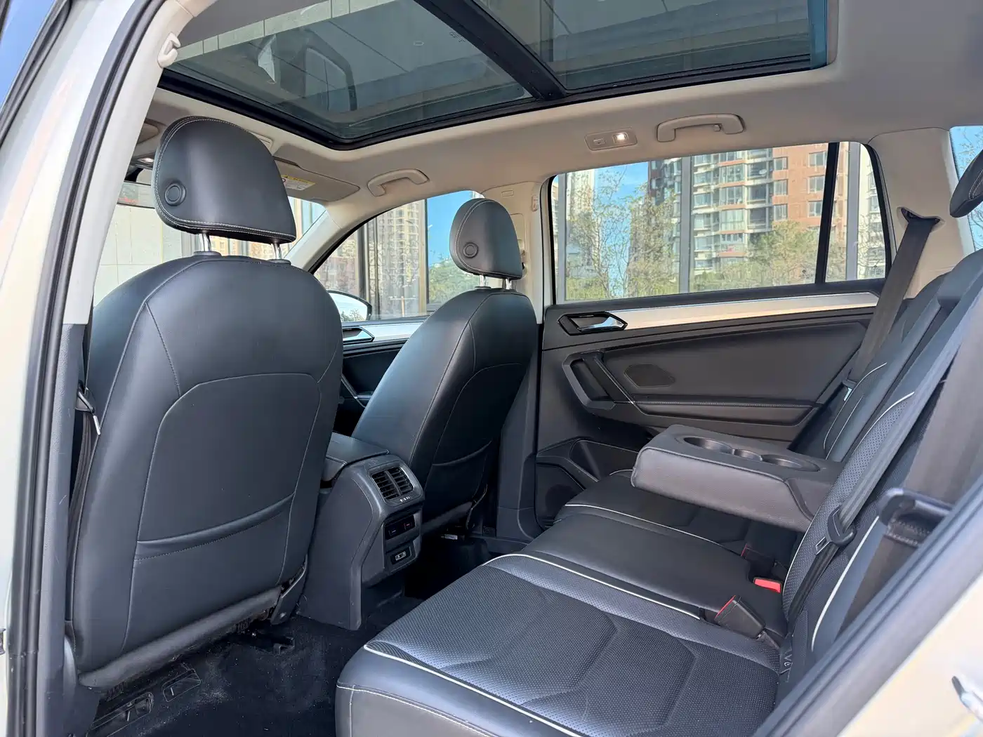 Volkswagen Tiguan L 2017 330TSI Automatic 2WD Flagship Edition фото 8
