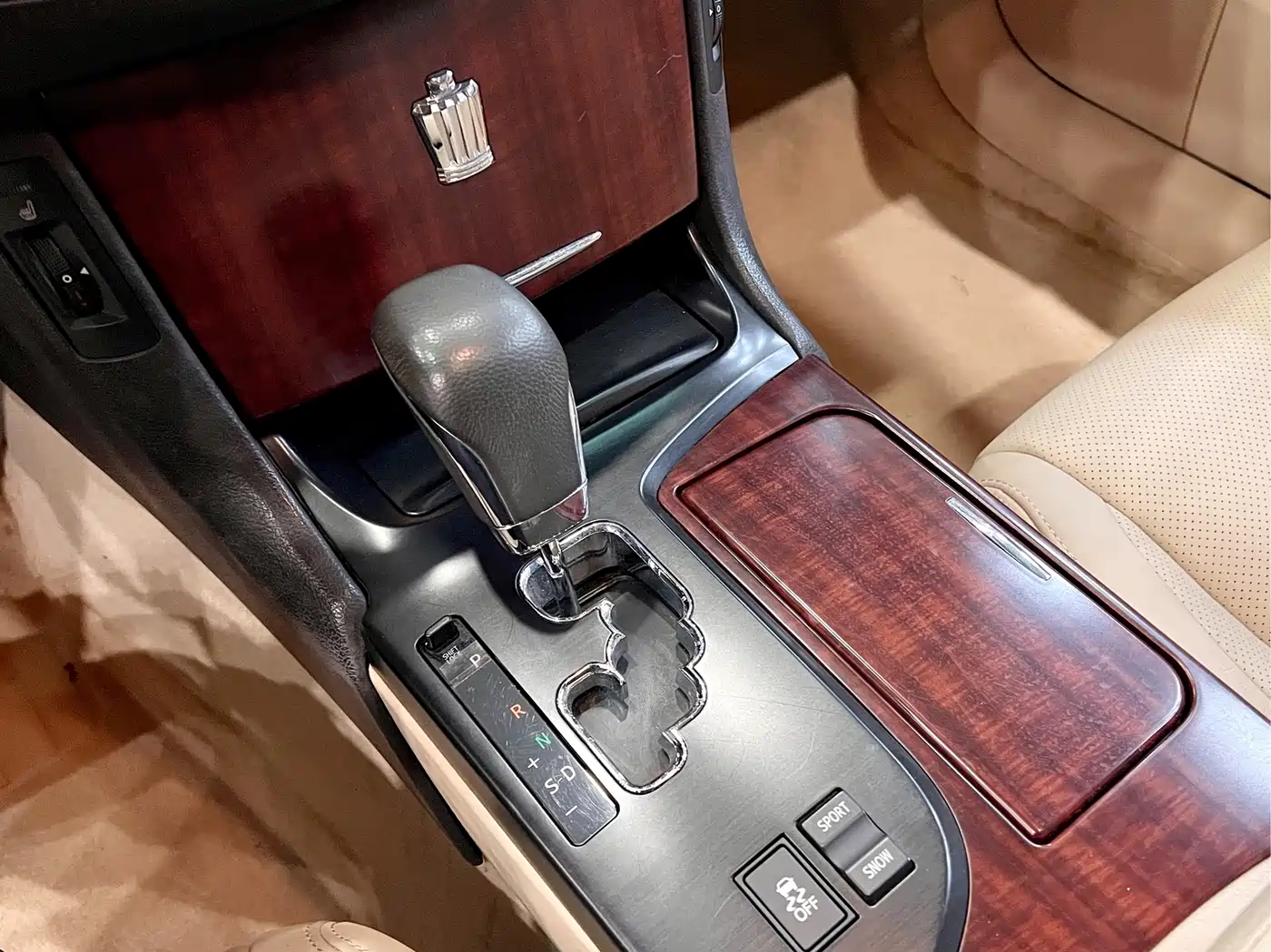 Toyota Crown 2010 2.5L Royal Leather Sunroof Navigation фото 9