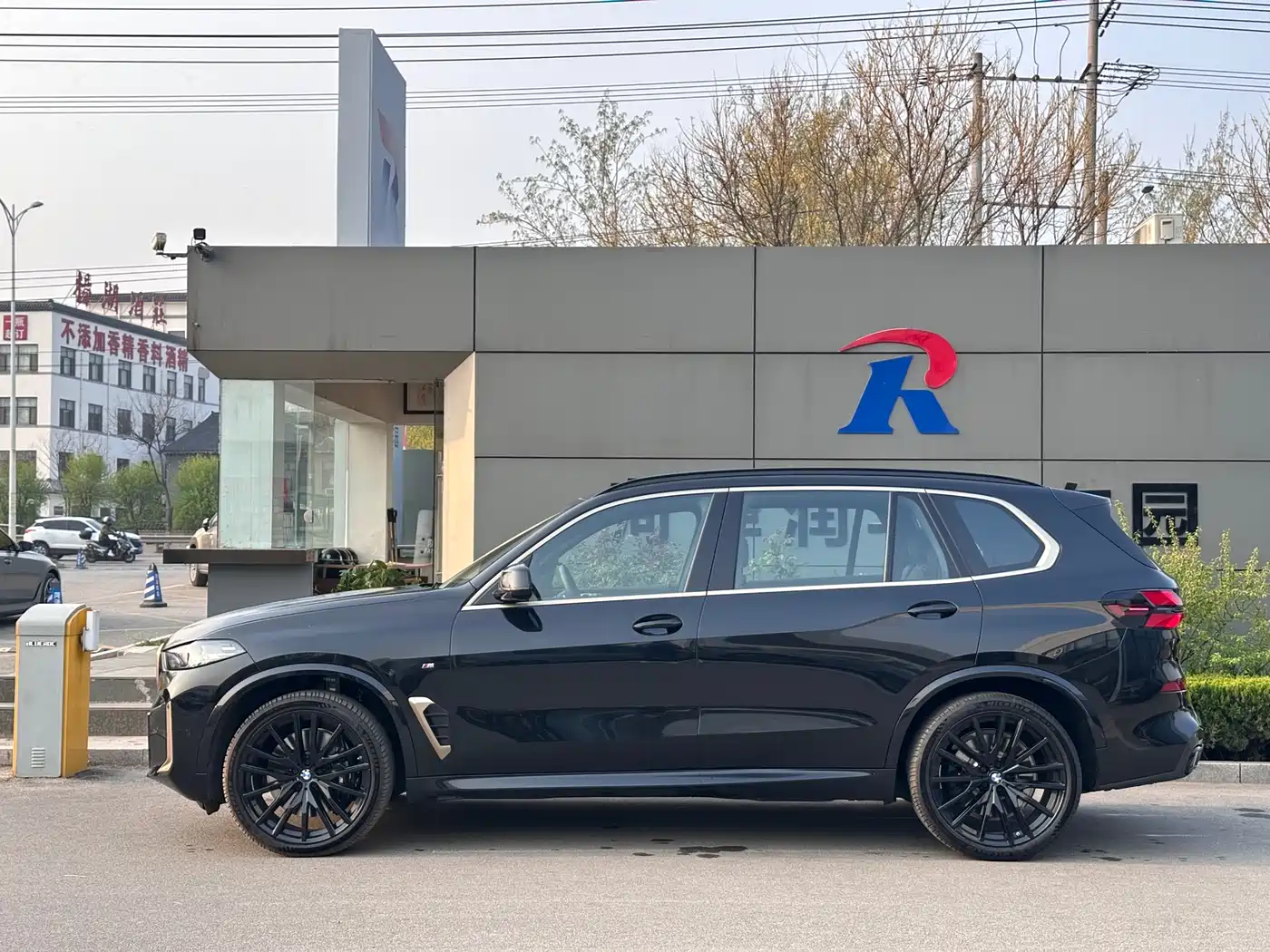 BMW X5 2024 xDrive 40Li Exclusive Black Flame Limited Edition фото 3