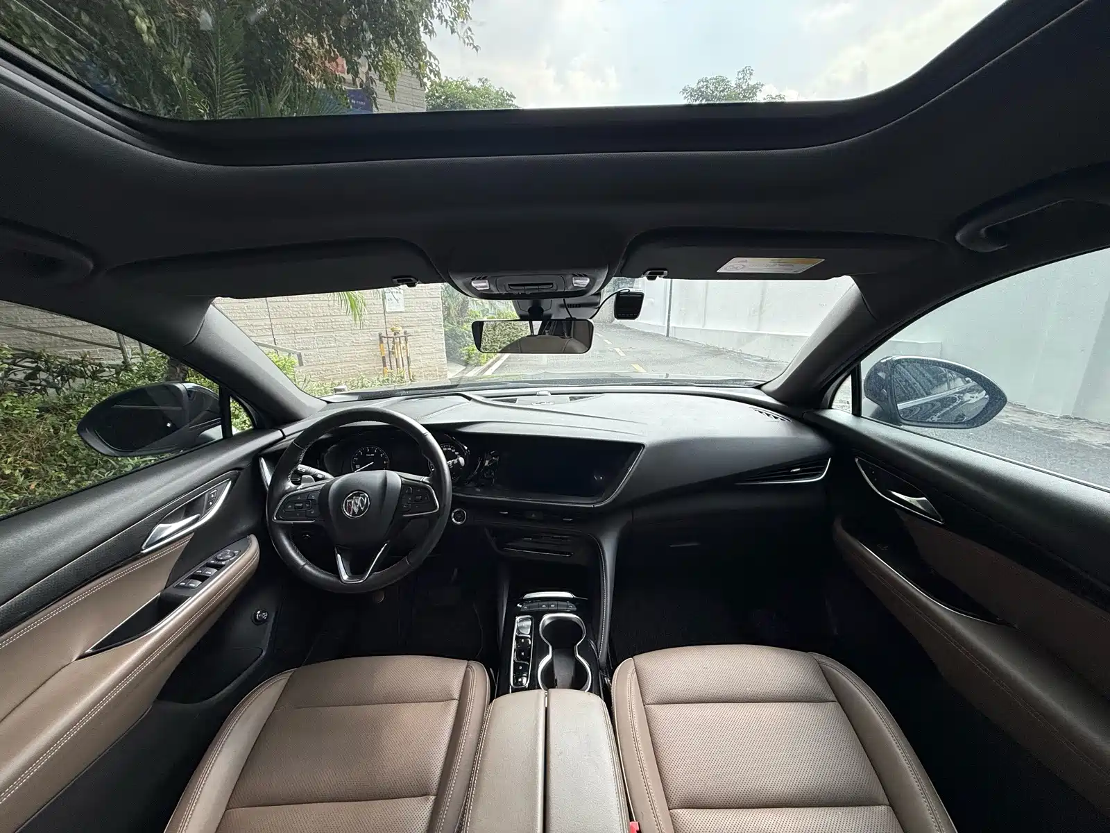 Photo 16 - Buick Envision Plus