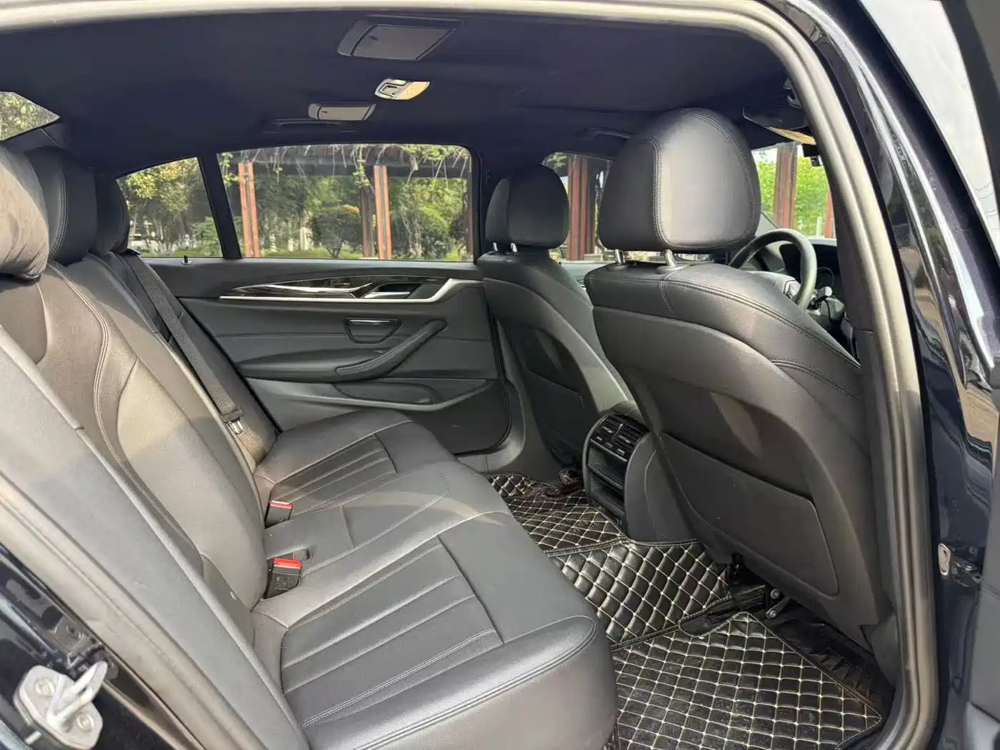 BMW 5 Series 2018 525Li M Sport Package фото 11