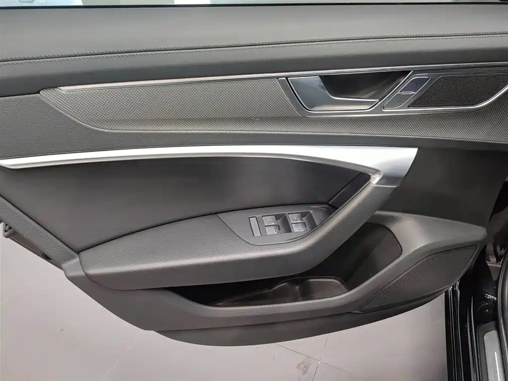 Audi A6L 2023 45 TFSI Premium Selection Dynamic фото 22
