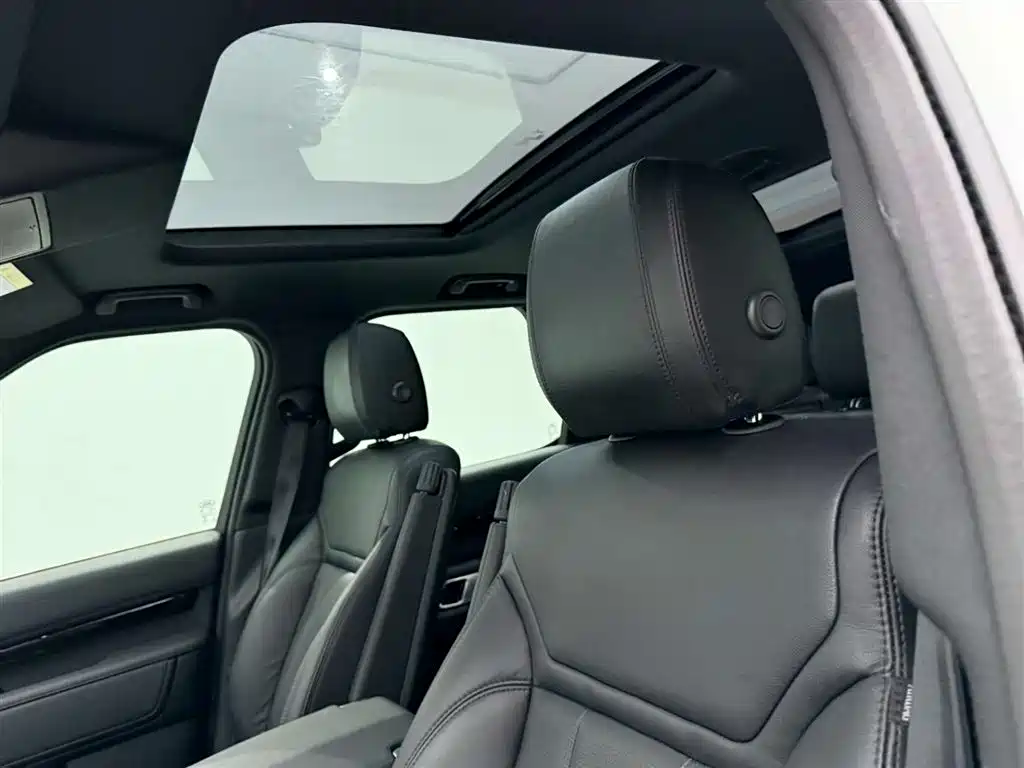 Land Rover Discovery 2020 3.0 SC V6 SE фото 16