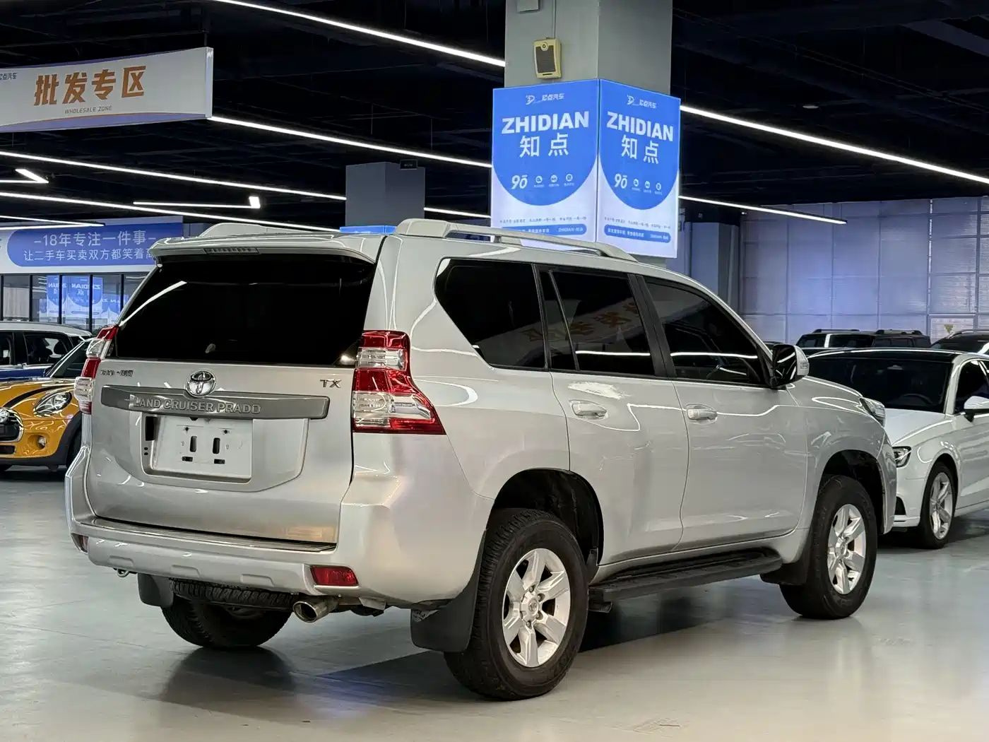 Toyota Prado 2016 2.7L Auto Luxury Edition фото 27