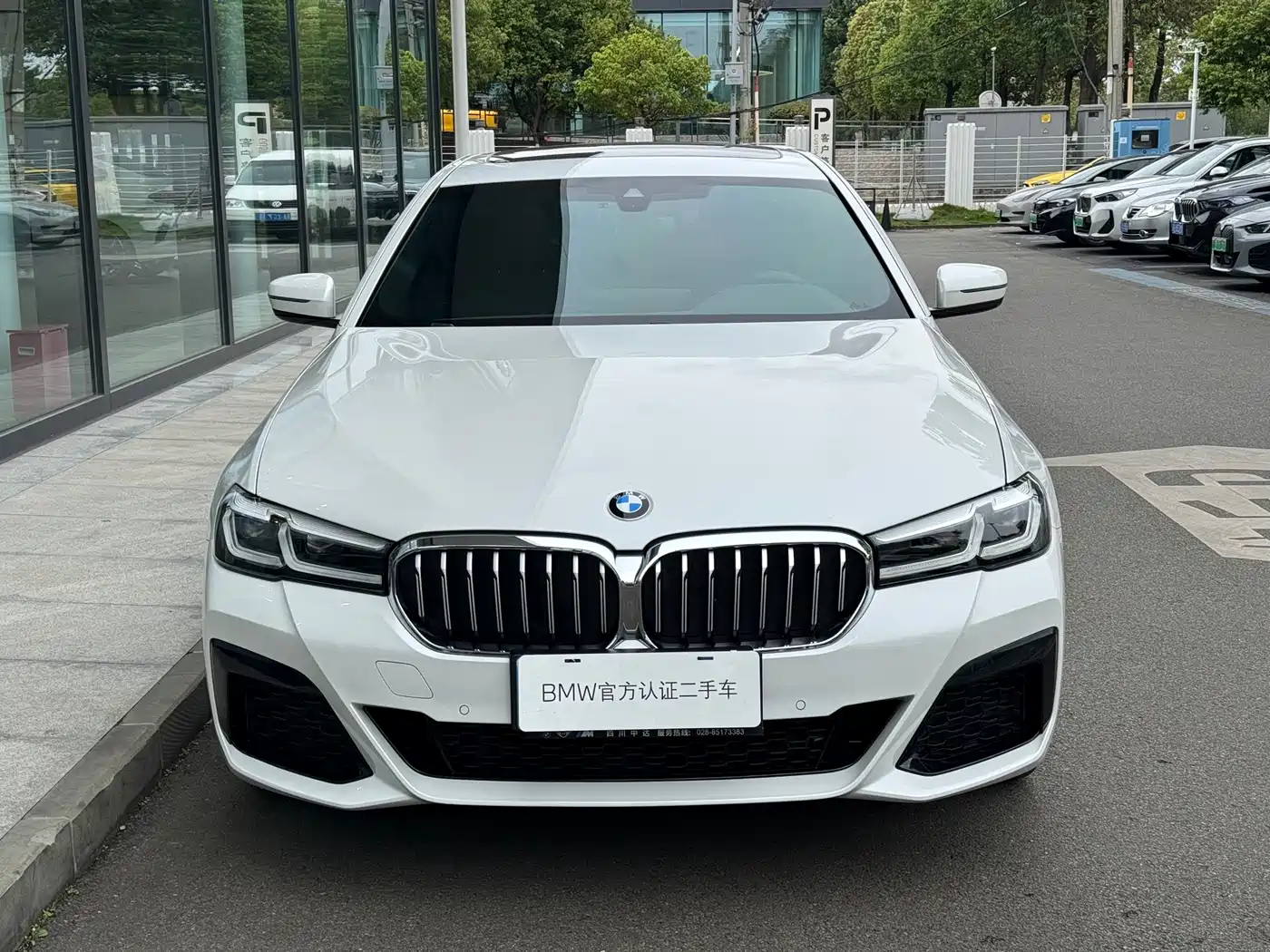 BMW 5 Series 2023 530Li Leading M Sport Package фото 3