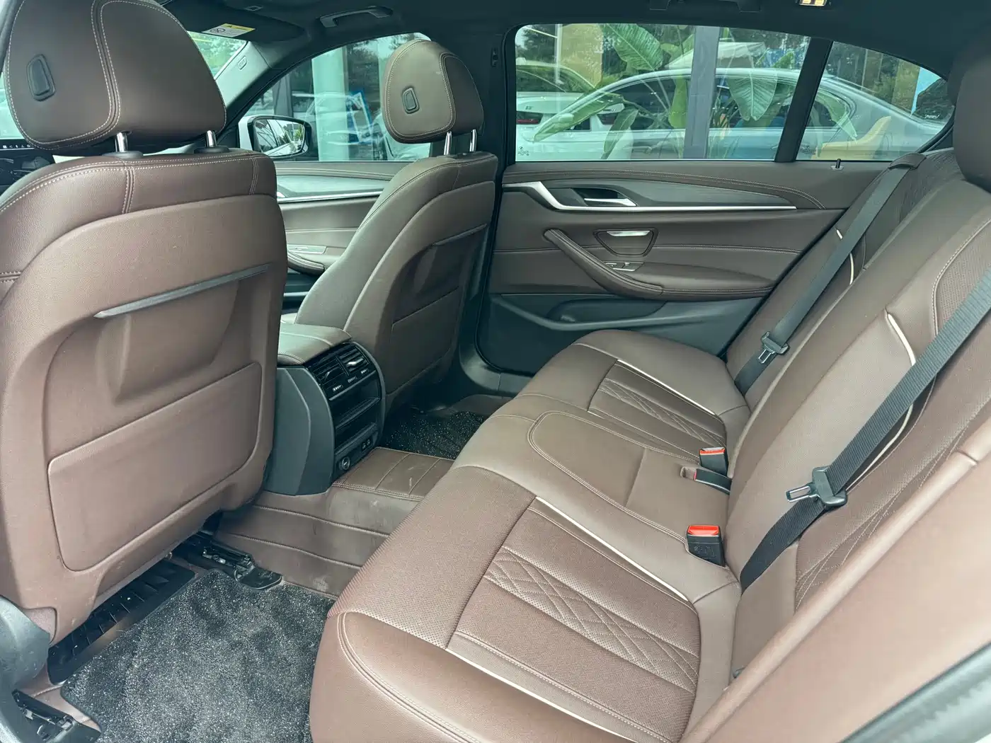 BMW 5 Series 2023 530Li Leading M Sport Package фото 15