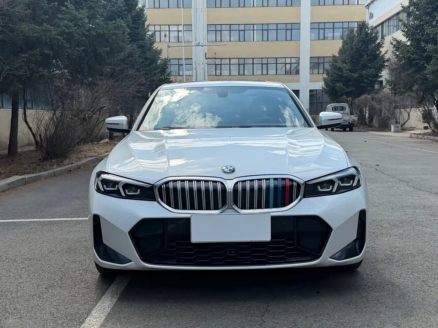BMW 3 Series 2023 320Li M Sport Package фото 2