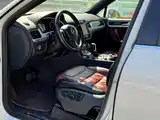 Фото 4 - Volkswagen Touareg